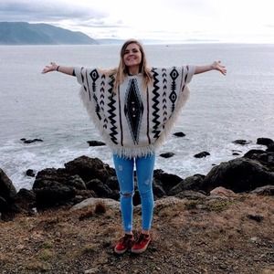 Meet your Posher, Leah